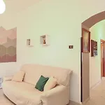 Casa Cubo Daire Flussio
